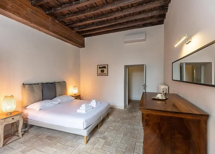 Historical - Arco Dei Banchi Apartament *